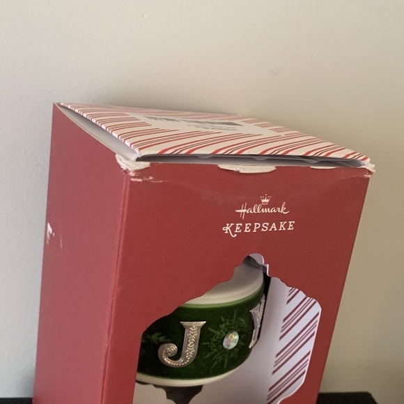 HALLMARK KEEPSAKE Emerald Joy Ornament Christmas holidays new - Picture 6 of 7